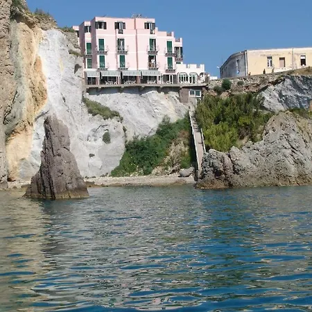 Ξενοδοχείο Bellavista Πόντσα